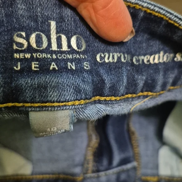 SoHo Med Wash Denim Jeans Curvy Creator Skinny.Double Button Zip .(#1647) - Picture 2 of 16